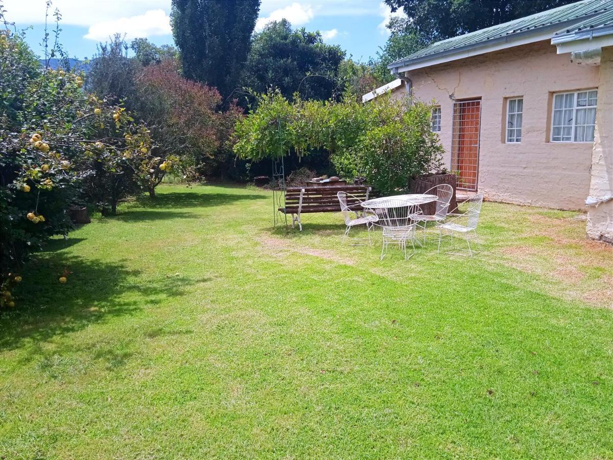 Rheola'S Guest Cottage Harrismith ภายนอก รูปภาพ