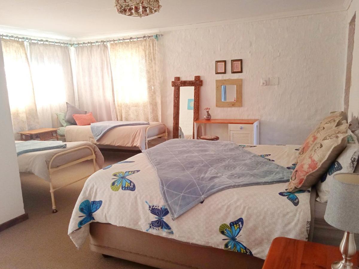 Rheola'S Guest Cottage Harrismith ภายนอก รูปภาพ